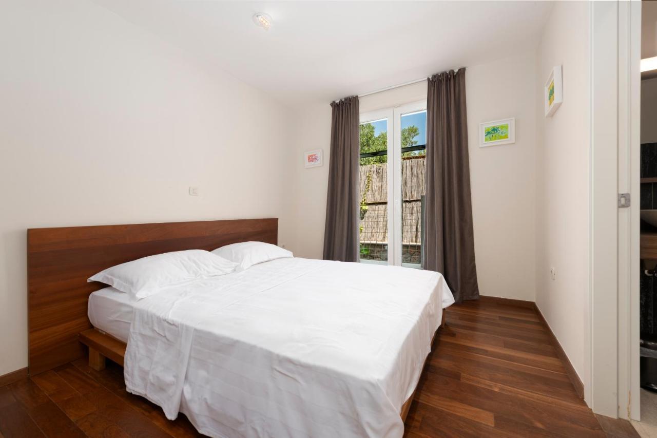 New Five Star Superior Apartment Затон Экстерьер фото